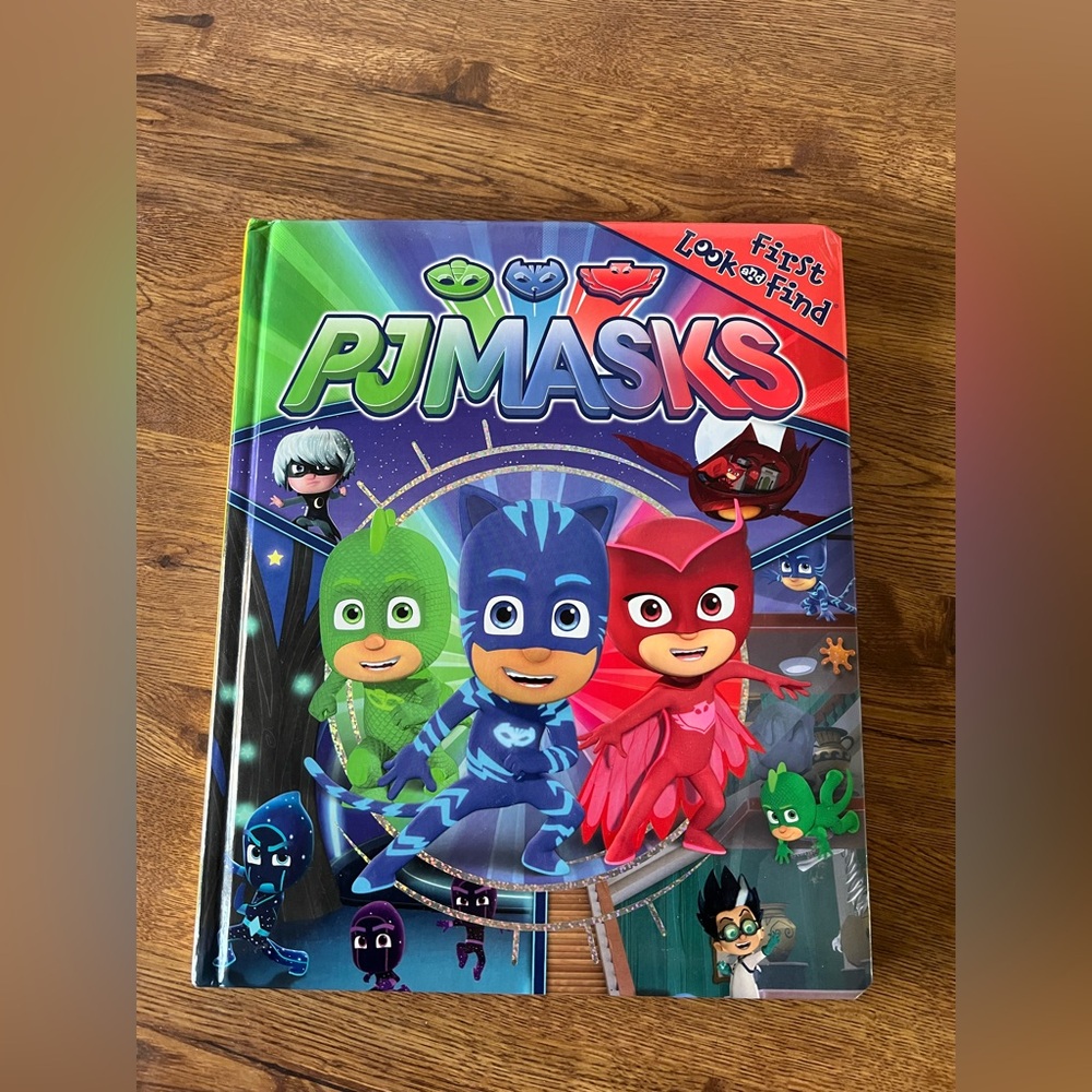 PJ Masks look and find kids board book